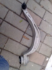 Рычаг передний Audi A4,  A6  8K0 407 696 E