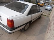 Продам Opel Omega белого цвета