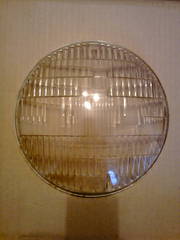Стекло автомобильной фары ФГ105-371 новое советское ГАЗ-21, ИЖ-412 и др