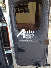 Заднее стекло распашонка правая без электрообогрева на автомобиль Re