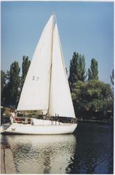 Продам парусную яхту 