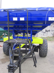 Машина для внесения удобрений РМД-3000