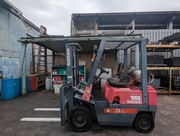 Газ-бензиновий навантажувач Nissan,  з напрацюванням 3757 мотогодин