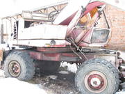 Срочно продам эскаватор